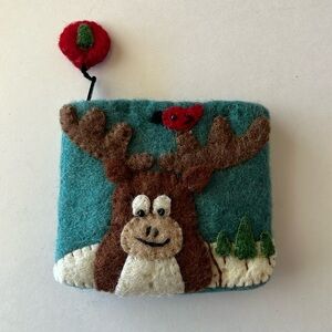 DZI Moose Wool Card Coin Purse Felted